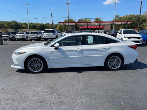 2021 Toyota Avalon Hybrid Limited