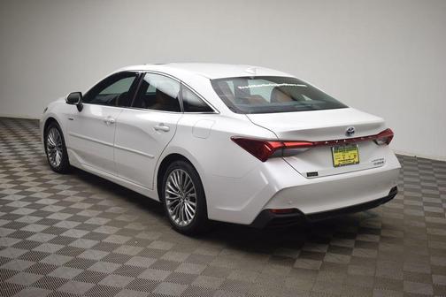 2021 Toyota Avalon Hybrid Limited