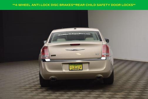 2012 Chrysler 300 Limited