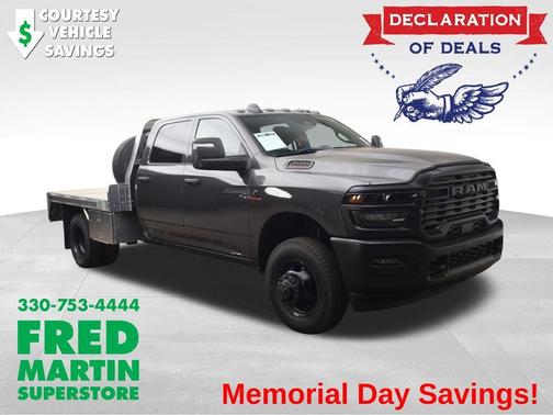 Granite Crystal Clearcoat Metallic 2026 RAM 3500 Tradesman/Big Horn