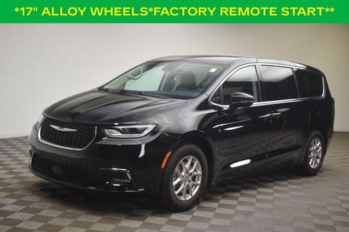 Diamond Black 2024 Chrysler Pacifica Touring-L