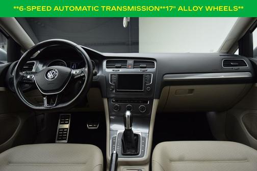 2017 Volkswagen Golf Alltrack TSI S