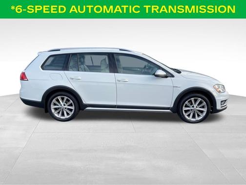 2017 Volkswagen Golf Alltrack TSI S