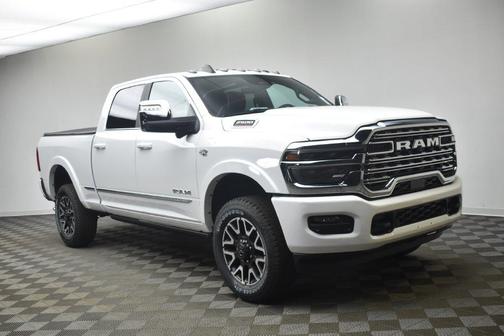 Bright White Clearcoat 2027 RAM 2500 Limited