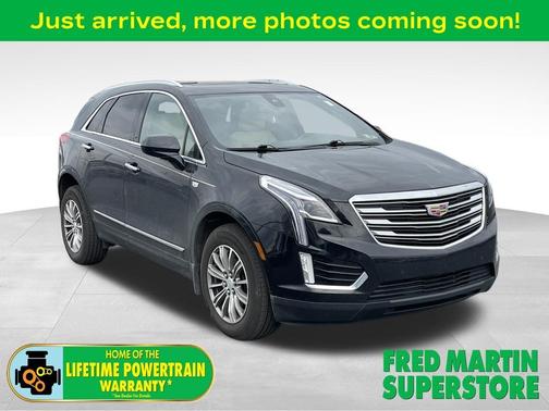 Stellar Black Metallic 2019 Cadillac XT5 Luxury