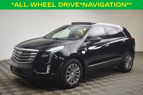 Stellar Black Metallic 2019 Cadillac XT5 Luxury