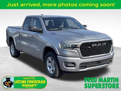 Billet Silver Metallic Clearcoat 2025 RAM 1500 Big Horn
