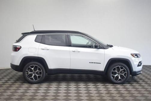 Bright White Clearcoat 2026 Jeep Compass Limited
