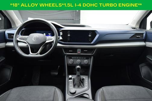 Deep Black Pearl Effect 2022 Volkswagen Taos 1.5T SE