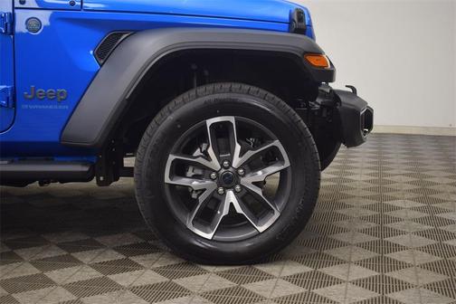 2025 Jeep Wrangler 4xe Sport
