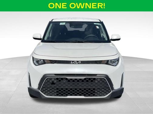Snow White Pearl 2025 Kia Soul LX
