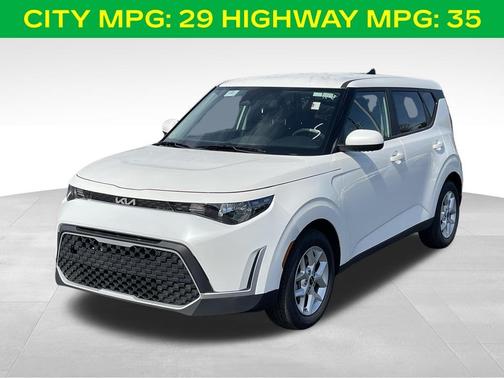 Snow White Pearl 2025 Kia Soul LX
