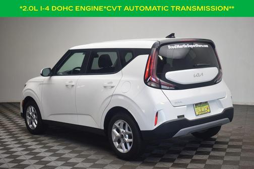 Snow White Pearl 2025 Kia Soul LX