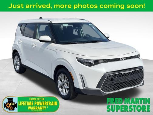 Snow White Pearl 2025 Kia Soul LX