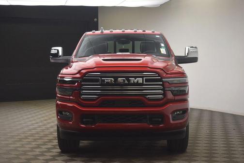 Molten Red Pearlcoat 2026 RAM 2500 Laramie