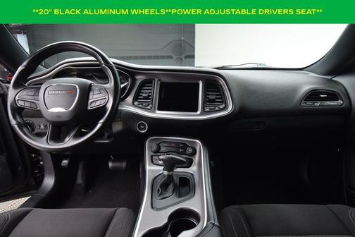 2022 Dodge Challenger SXT