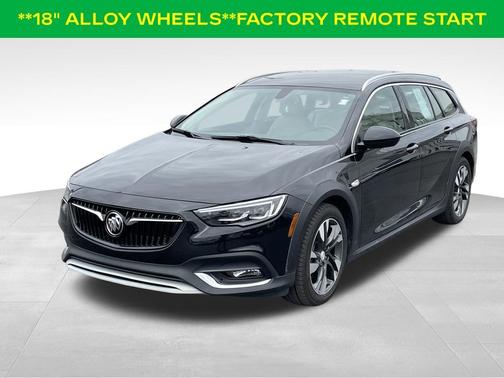 Ebony Twilight Metallic 2018 Buick Regal TourX Essence