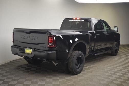 Diamond Black 2026 RAM 3500 Tradesman