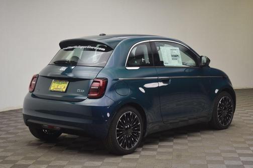 Ocean Green 2026 FIAT 500e Battery Electric