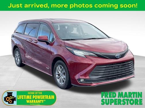 2021 Toyota Sienna XLE