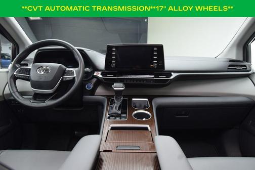 2021 Toyota Sienna XLE