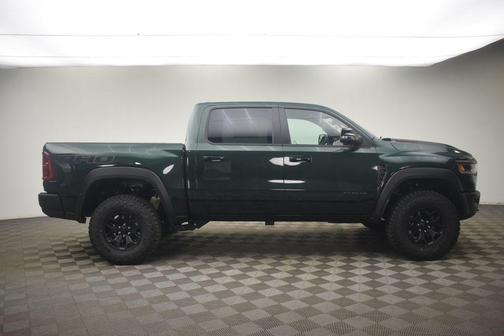 Serrano Red 2026 RAM 1500 RHO