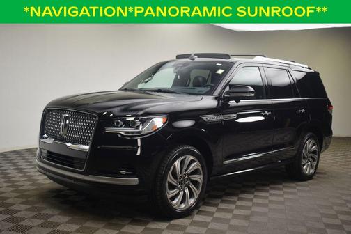 Black Metallic 2022 Lincoln Navigator Reserve