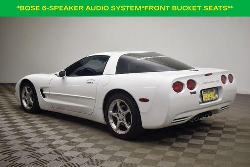 Arctic White 2004 Chevrolet Corvette