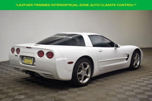 Arctic White 2004 Chevrolet Corvette