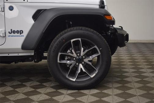 2025 Jeep Wrangler 4xe Sport