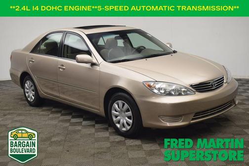 2005 Toyota Camry LE