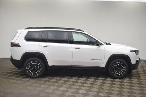Bright White Clearcoat 2026 Jeep Cherokee LAREDO/LIMITED