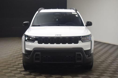 Bright White Clearcoat 2026 Jeep Cherokee LAREDO/LIMITED