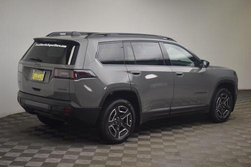 Sting Gray Clearcoat 2026 Jeep Cherokee LAREDO/LIMITED