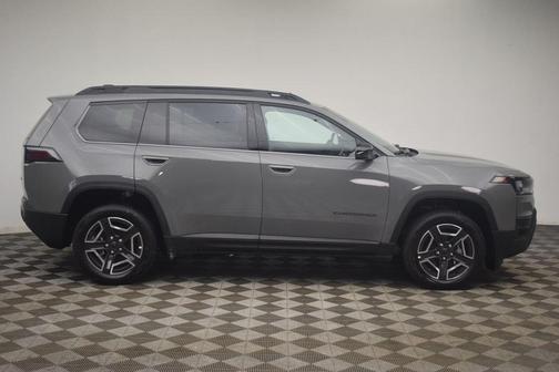 Sting Gray Clearcoat 2026 Jeep Cherokee LAREDO/LIMITED
