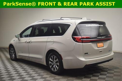 2021 Chrysler Pacifica Hybrid Pinnacle