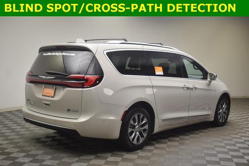 2021 Chrysler Pacifica Hybrid Pinnacle