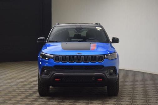 Hydro Blue Pearlcoat 2026 Jeep Compass Trailhawk