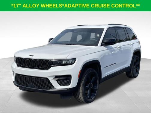 Bright White Clearcoat 2023 Jeep Grand Cherokee Altitude
