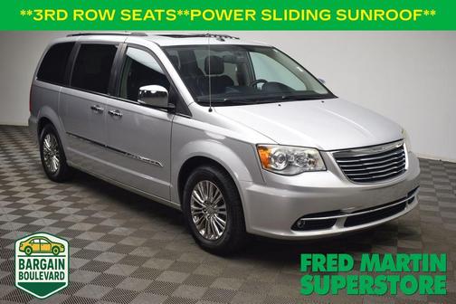 2011 Chrysler Town & Country Limited