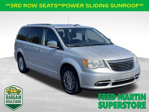 2011 Chrysler Town & Country Limited