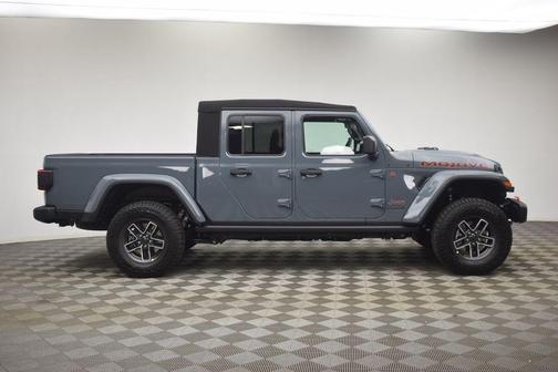 2025 Jeep Gladiator Mojave