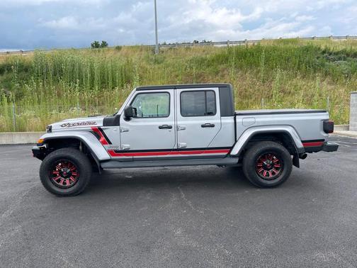 2020 Jeep Gladiator Overland