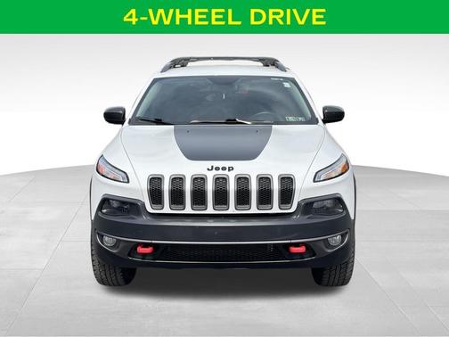 Bright White Clearcoat 2017 Jeep Cherokee Trailhawk