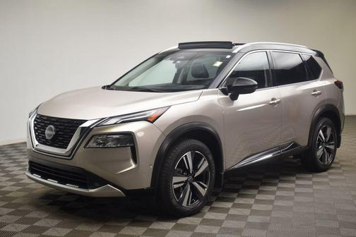 Brilliant Silver / Black 2022 Nissan Rogue Platinum