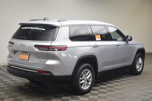 2021 Jeep Grand Cherokee L Laredo