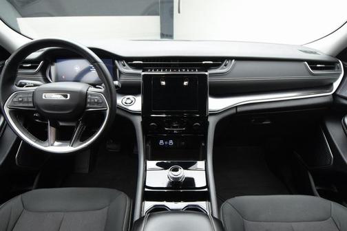 2021 Jeep Grand Cherokee L Laredo