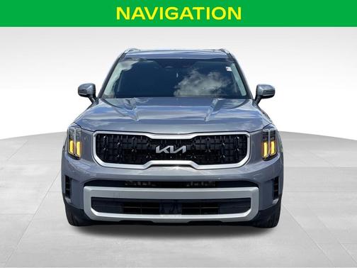Everlasting Silver 2024 Kia Telluride EX