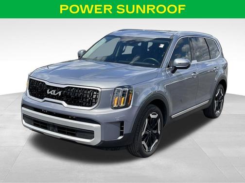 Everlasting Silver 2024 Kia Telluride EX