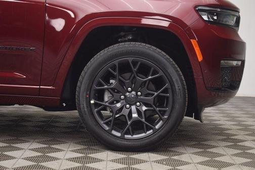 2025 Jeep Grand Cherokee L Summit